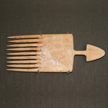 Pre-Dynastic Egyptian Comb AN1896-1908.E.955 A long-toothed comb