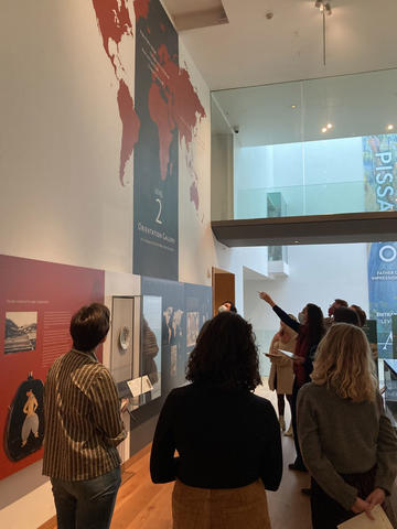 Students in the West Meets East Gallery during Krasis 13 Week 3; Image © Jim Harris Students in the West Meets East Gallery during Krasis 13 Week 3